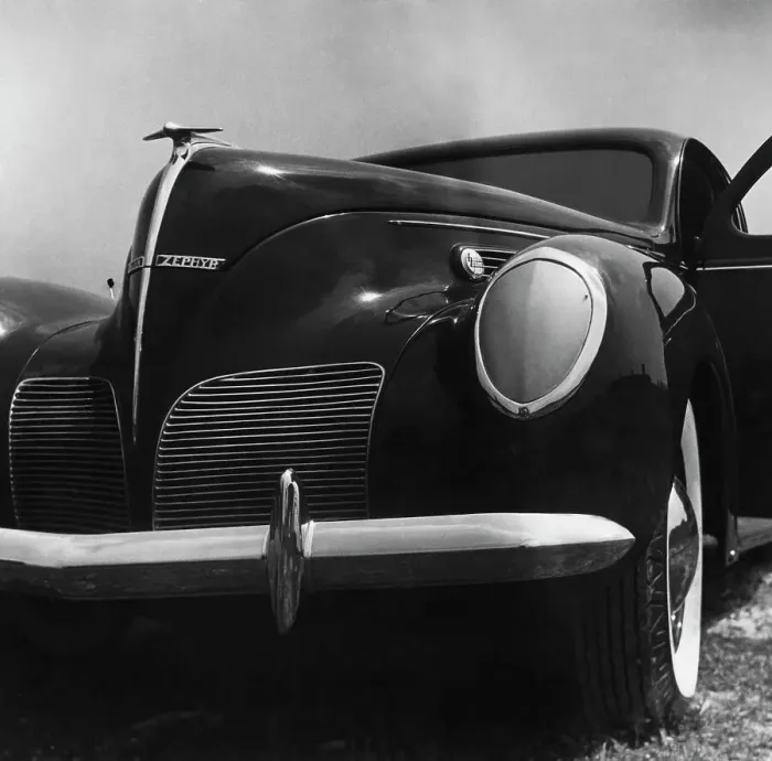 Framed Print : Front End of 1936-1940 Lincoln-Zephyr Framed Print : Front End of 1936-1940 Lincoln-Zephyr