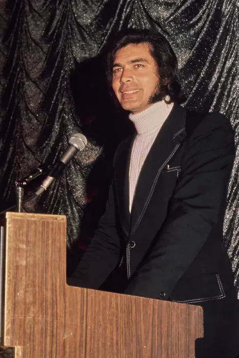 Framed Print : Engelbert Humperdinck, British Singer Framed Print : Engelbert Humperdinck, British Singer