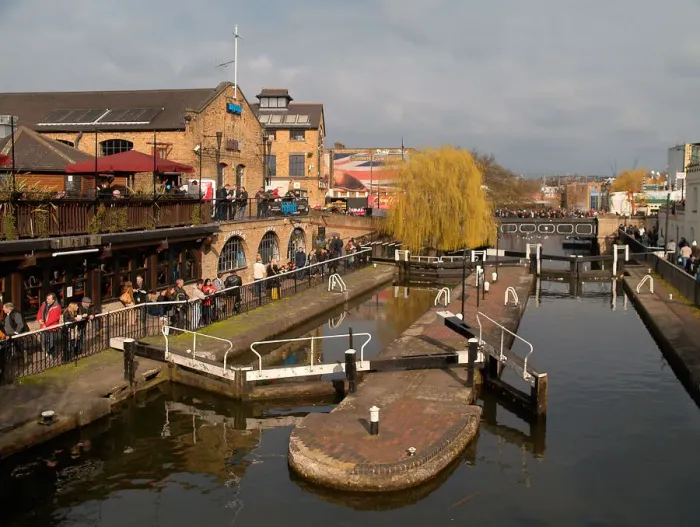 Framed Print : England, London, Camden flea market - Canal Framed Print : England, London, Camden flea market - Canal