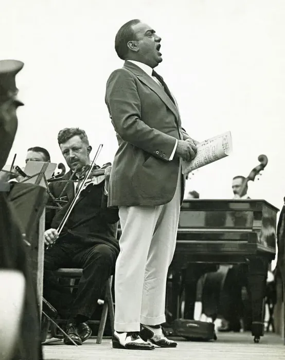 Framed Print : Enrico Caruso Singing Framed Print : Enrico Caruso Singing