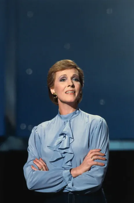 Framed Print : Entertainer Julie Andrews Framed Print : Entertainer Julie Andrews