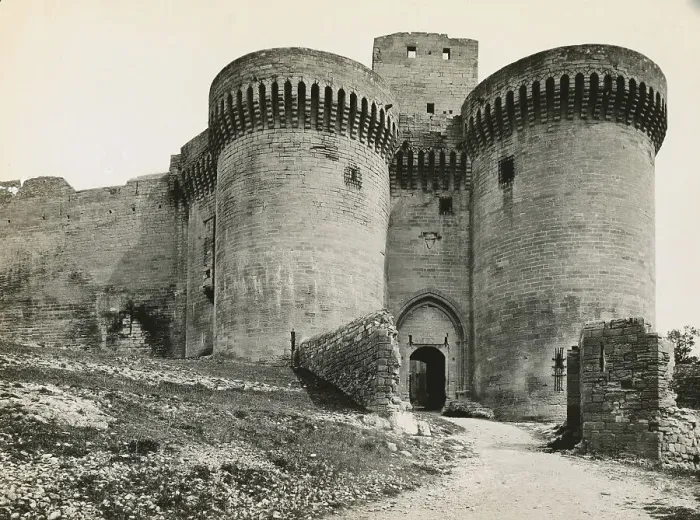 Framed Print : Entrance to French Castle Framed Print : Entrance to French Castle