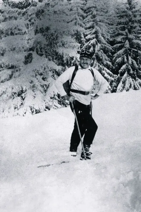 Framed Print : Ernest Hemingway Skiing Framed Print : Ernest Hemingway Skiing