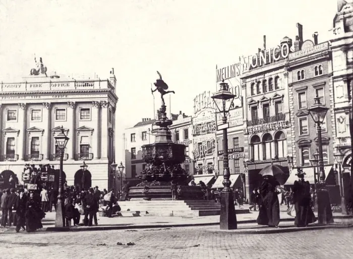 Framed Print : Eros Statue