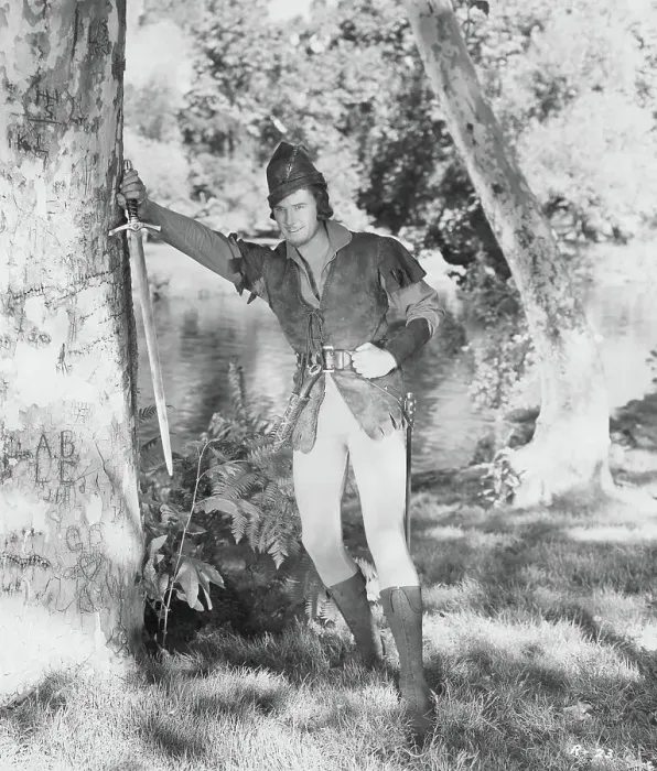 Framed Print : Errol Flynn as Robin Hood Framed Print : Errol Flynn as Robin Hood