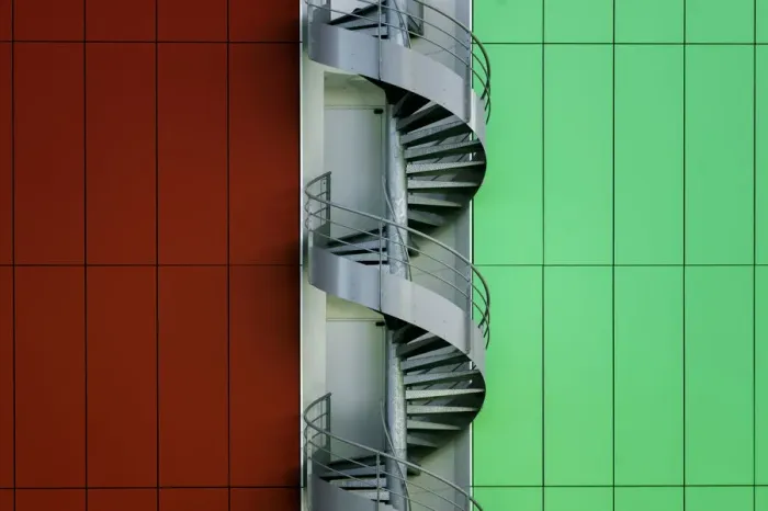 Framed Print : escalier de secours Framed Print : escalier de secours