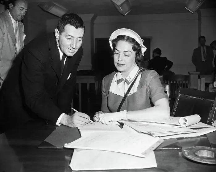 Framed Print : Esperanza Wayne in Court with Attorney