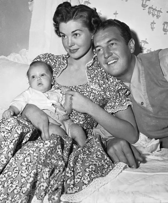 Framed Print : Esther Williams, Ben Gage and Baby Benjamin Stanton Framed Print : Esther Williams, Ben Gage and Baby Benjamin Stanton