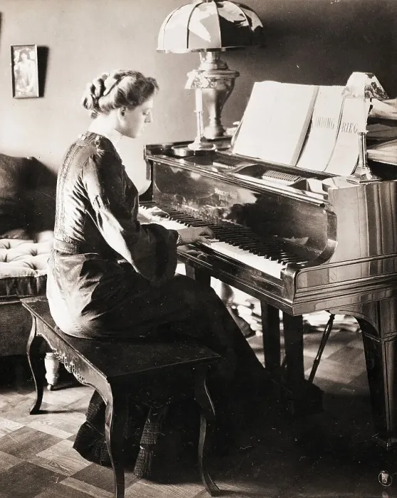 Framed Print : Ethel Barrymore Seated At / Playing Piano Framed Print : Ethel Barrymore Seated At / Playing Piano