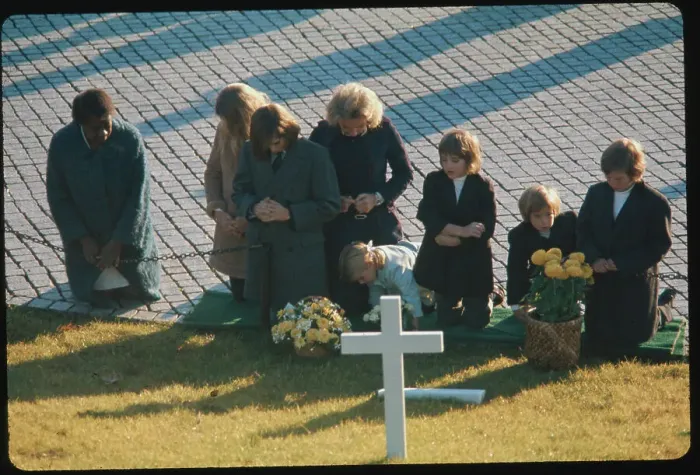 Framed Print : Ethel Kennedy with Her Children Visiting Grave of Robert Francis Kennedy Framed Print : Ethel Kennedy with Her Children Visiting Grave of Robert Francis Kennedy