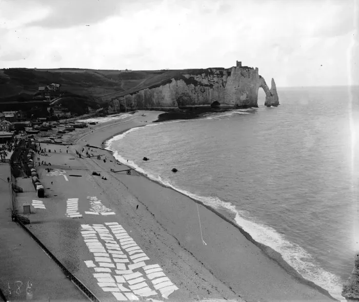 Framed Print : Etretat. circa 1911: The beach at Etretat, France Framed Print : Etretat. circa 1911: The beach at Etretat, France