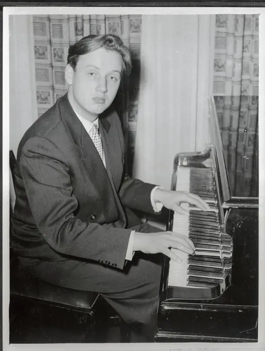 Framed Print : Eugene Malinin Playing the Piano Framed Print : Eugene Malinin Playing the Piano