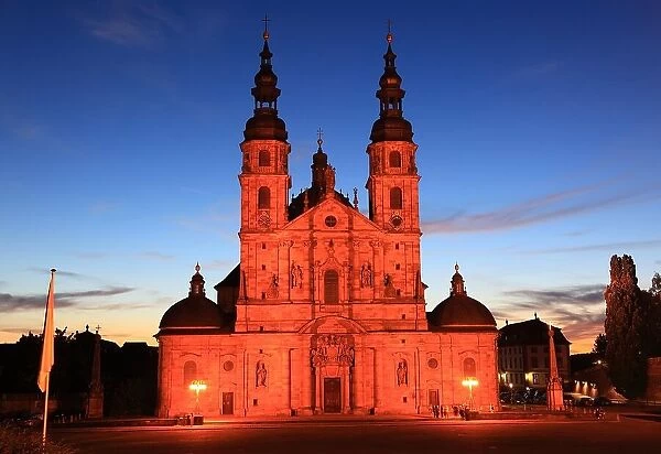 Evening, Illumination, Dom St. Salvator zu Fulda, High Cathedral of Fulda, Cathedral Church of the Diocese of Fulda and Church of the Holy Sepulchre of St. Boniface, Fulda, Hesse, Germany