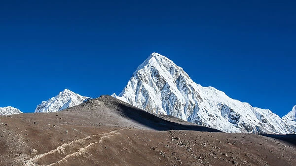 Everest base camp trek, Gorak Shep, Himalayas, Nepal, Colour Image, Color Image, Photography