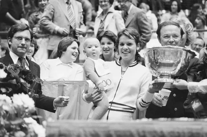 Framed Print : Evonne Goolagong Holding Daughter Kelly Framed Print : Evonne Goolagong Holding Daughter Kelly