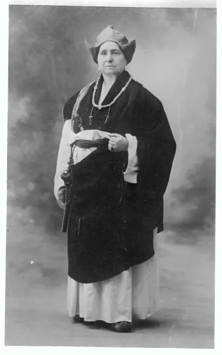 Framed Print : Explorer Alexandra David-Neel Wearing Tibetan Nun Clothing Framed Print : Explorer Alexandra David-Neel Wearing Tibetan Nun Clothing