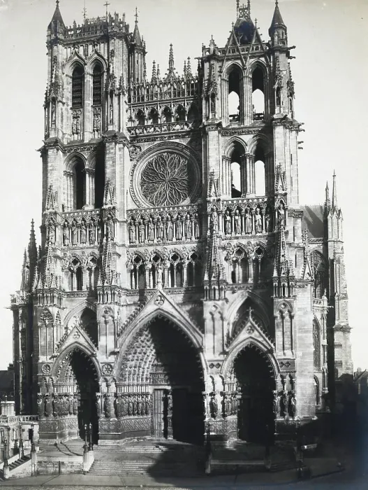 Framed Print : Exterior of the Amiens Cathedral