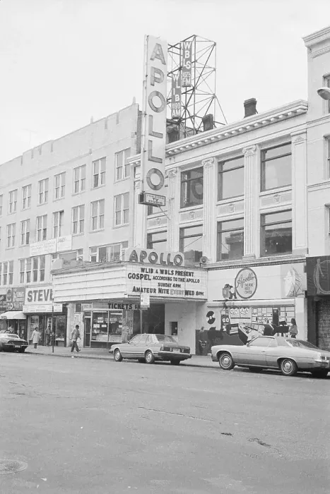 Framed Print : Exterior Of The Apollo Theater