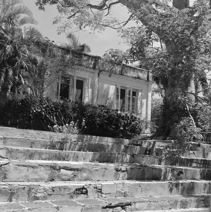 Framed Print : Exterior of Ernest Hemingway's Havana Home Framed Print : Exterior of Ernest Hemingway's Havana Home