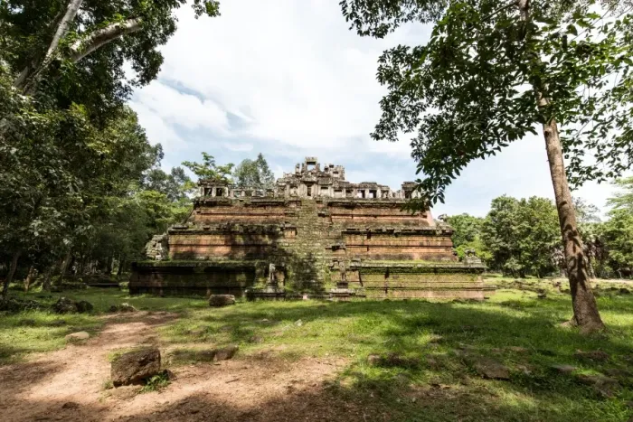 Framed Print : Exterior of Phimeanakas in Angkor, Cambodia Framed Print : Exterior of Phimeanakas in Angkor, Cambodia