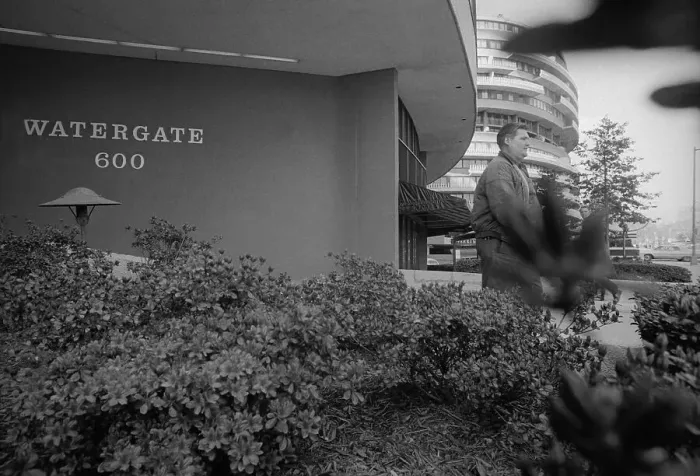 Framed Print : Exterior Shot of Watergate Complex Framed Print : Exterior Shot of Watergate Complex