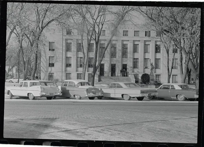 Framed Print : Exterior View of Court House Framed Print : Exterior View of Court House