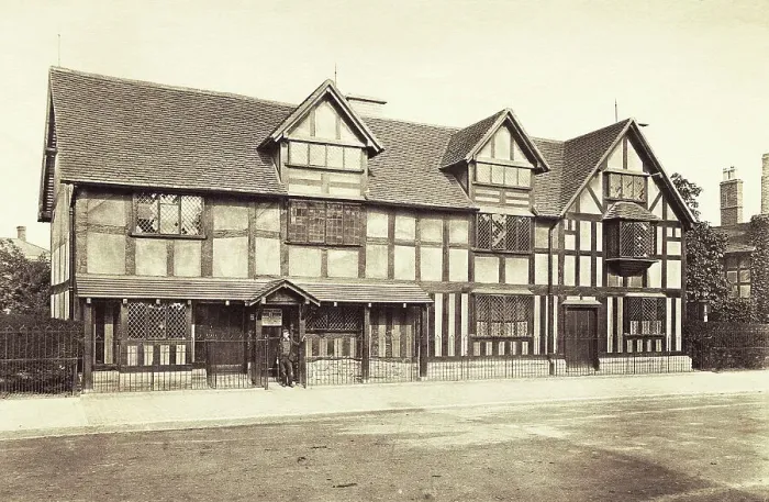Framed Print : Exterior View of Shakespeare's House Framed Print : Exterior View of Shakespeare's House