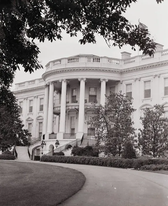 Framed Print : Exterior View of the White House Framed Print : Exterior View of the White House