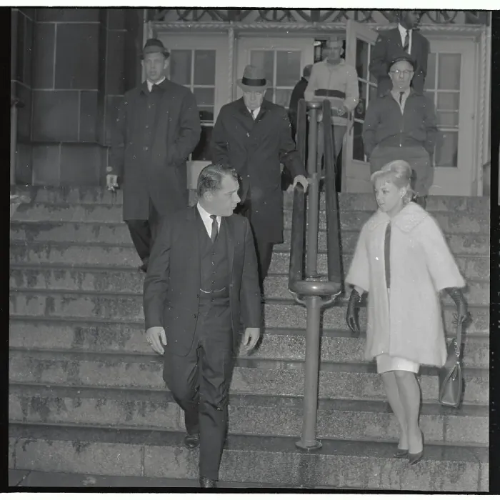 Framed Print : F. Lee Bailey, Defense Lawyer for Dr. Sam Sheppard Leaving Cleveland Court House Framed Print : F. Lee Bailey, Defense Lawyer for Dr. Sam Sheppard Leaving Cleveland Court House