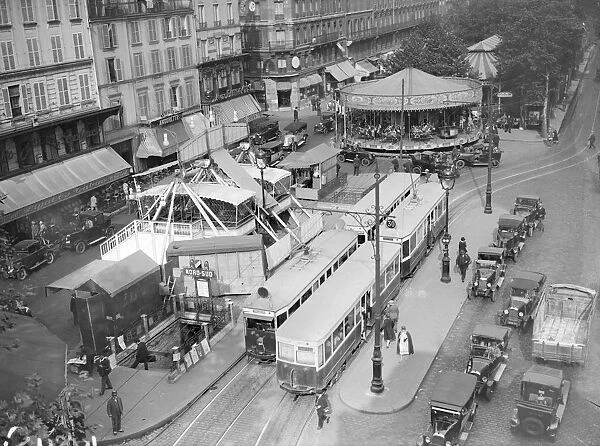 Fair In Paris