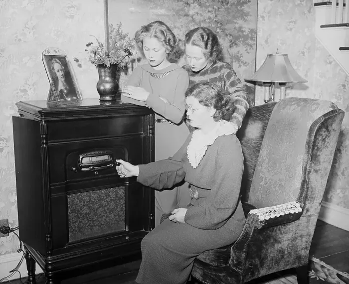Framed Print : Family Listening To Radio Framed Print : Family Listening To Radio