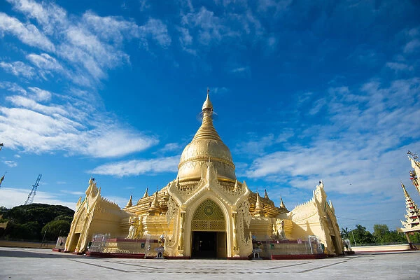 One of the famous pagoda in myanmar The Maha Wizaya Pagoda in Dagon Township, Yangon, Myanmar