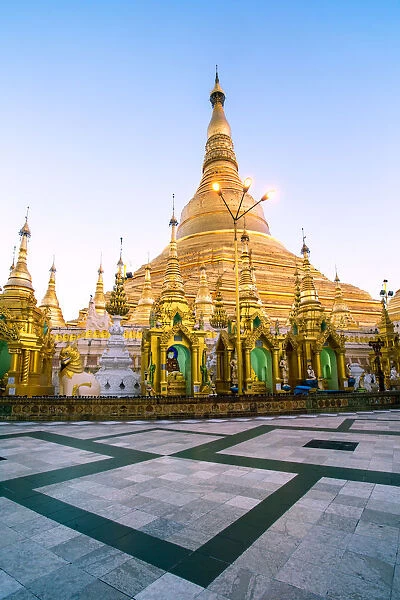 Famous Shwedagon golden pagoda, Yangon, Myanmar
