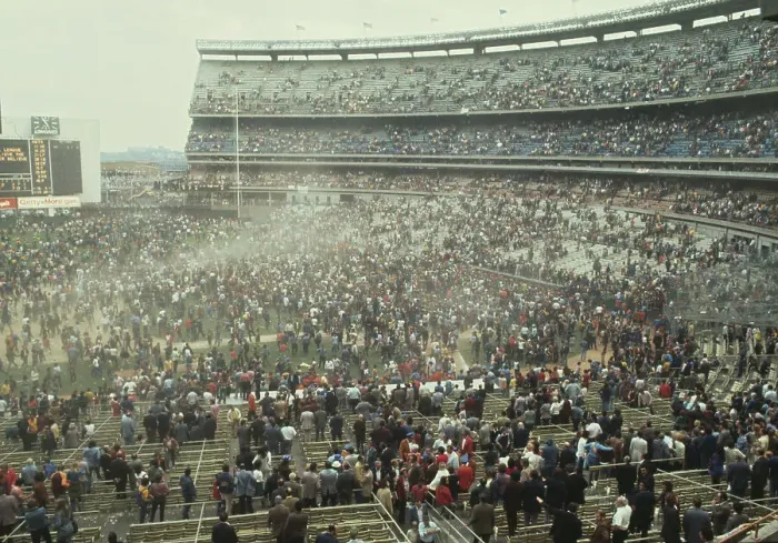 Framed Print : Fans On Field Of Shea Stadium Champions Framed Print : Fans On Field Of Shea Stadium Champions