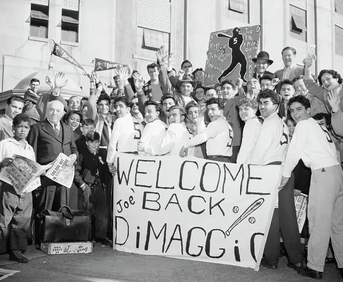 Framed Print : Fans Hold Signs Welcoming Joe Dimaggio Framed Print : Fans Hold Signs Welcoming Joe Dimaggio