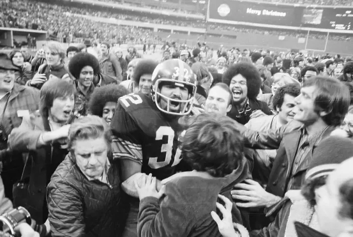 Framed Print : Fans Mob Franco Harris of the Pittsburgh Steelers