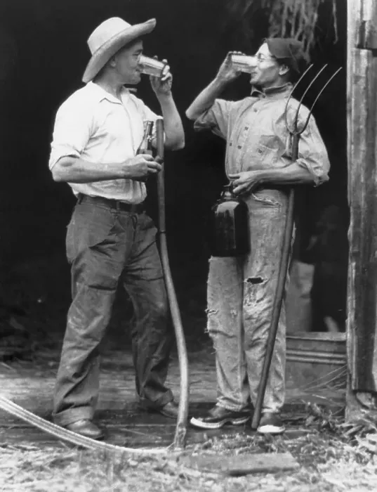 Framed Print : Farmers Drinking Beer