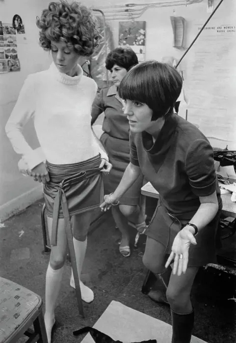 Framed Print : Fashion Designer Mary Quant