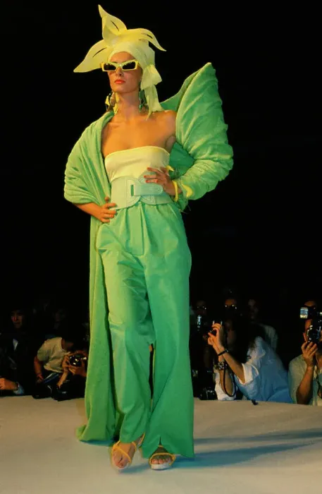 Framed Print : Fashion Model Wearing Claude Montana Design on Runway Framed Print : Fashion Model Wearing Claude Montana Design on Runway
