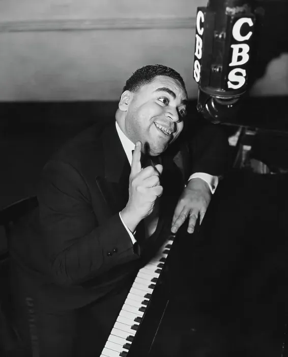 Framed Print : Fats Waller Gesturing at Piano Framed Print : Fats Waller Gesturing at Piano