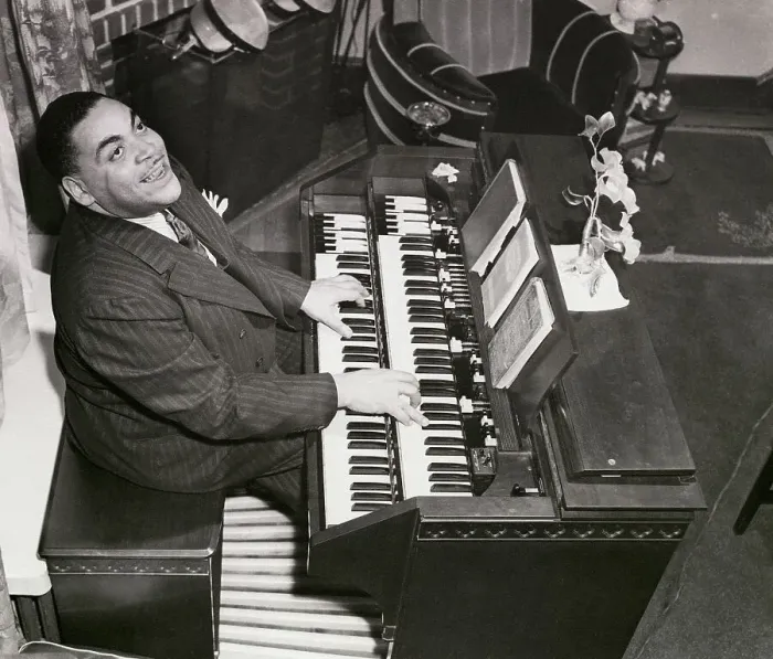 Framed Print : Fats Waller Playing Organ Framed Print : Fats Waller Playing Organ