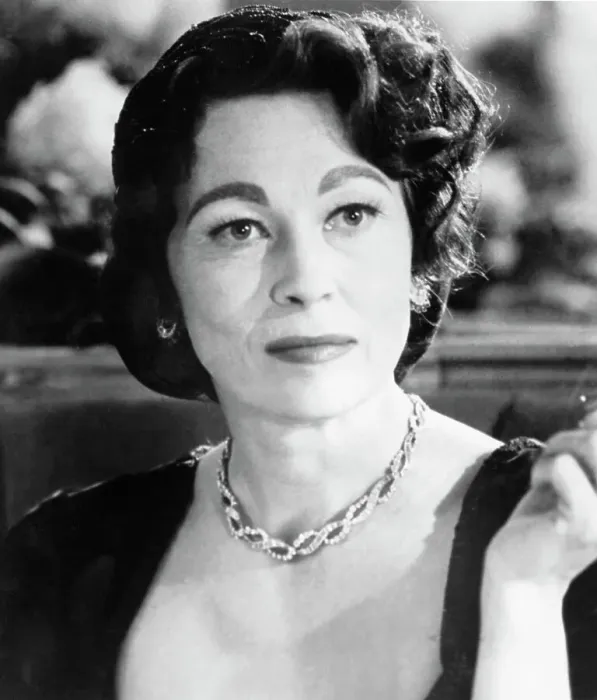 Framed Print : Faye Dunaway as Joan Crawford in Mommie Dearest Framed Print : Faye Dunaway as Joan Crawford in Mommie Dearest