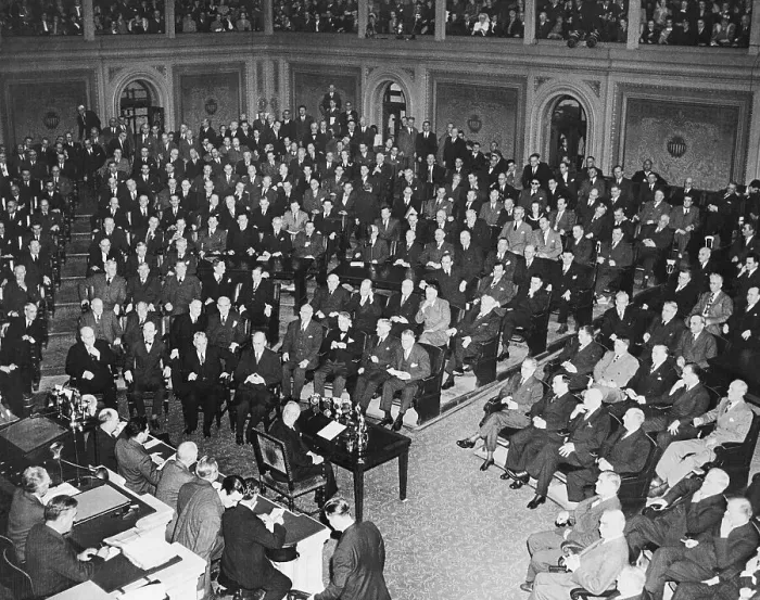 Framed Print : FDR Speaks to a joint session of the House and the Senate Framed Print : FDR Speaks to a joint session of the House and the Senate