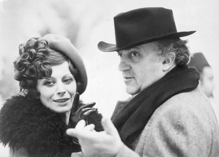 Framed Print : Federico Fellini Giving Instructions to Magali Noel Framed Print : Federico Fellini Giving Instructions to Magali Noel