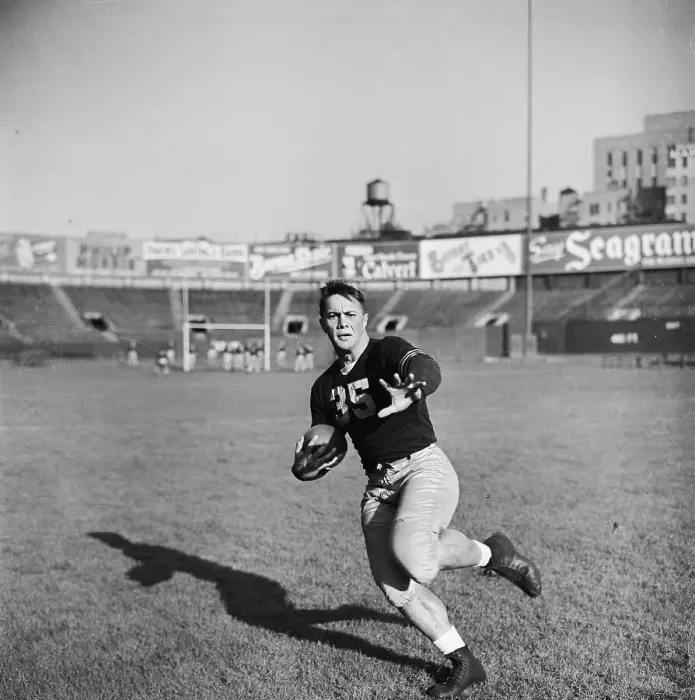 Framed Print : Felix Doc Blanchard running the football
