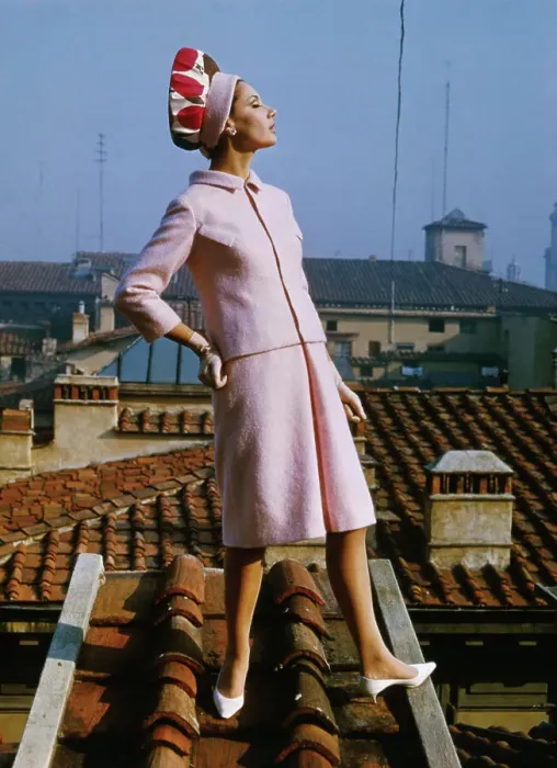 Framed Print : Female Model Posing in Pink Suit on Rooftop Framed Print : Female Model Posing in Pink Suit on Rooftop