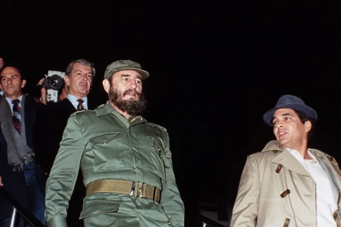 Framed Print : Fidel Castro Framed Print : Fidel Castro