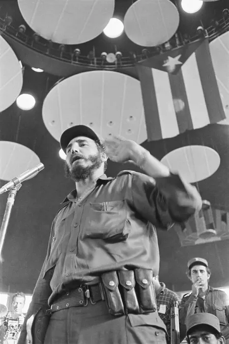 Framed Print : Fidel Castro Gesturing While Speaking