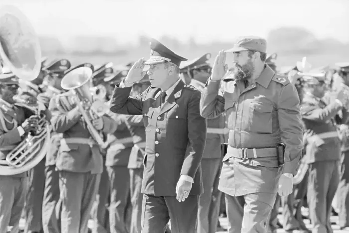 Framed Print : Fidel Castro Saluting with Francisco Morales Bermudez Framed Print : Fidel Castro Saluting with Francisco Morales Bermudez
