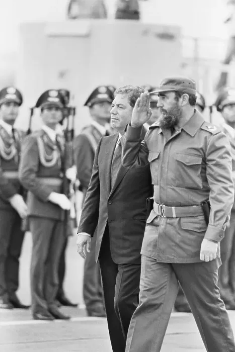 Framed Print : Fidel Castro Saluting with Maati Bouabid Framed Print : Fidel Castro Saluting with Maati Bouabid